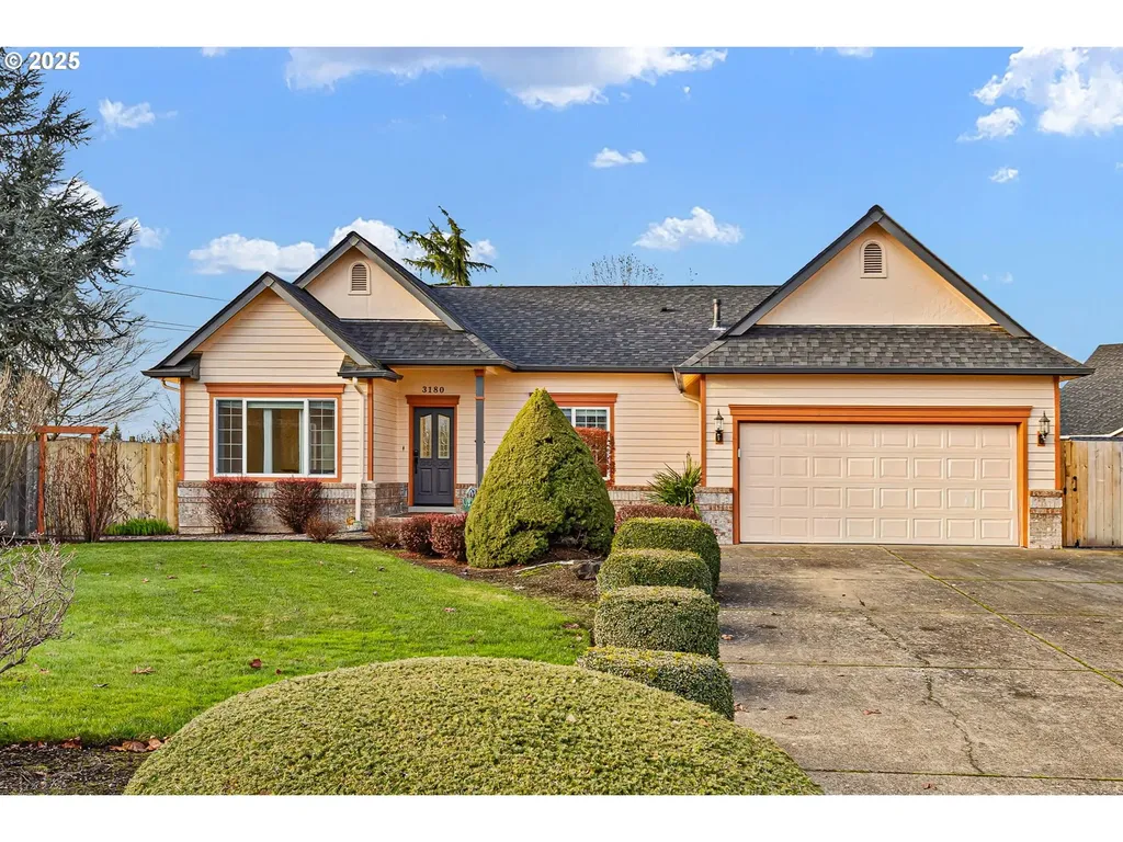3180 Duck Horn Drive Eugene OR 97404