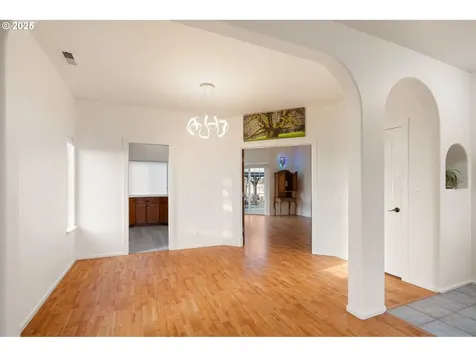 3180 Duck Horn Drive Eugene OR 97404