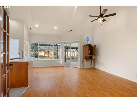 3180 Duck Horn Drive Eugene OR 97404