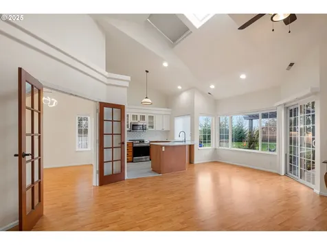 3180 Duck Horn Drive Eugene OR 97404