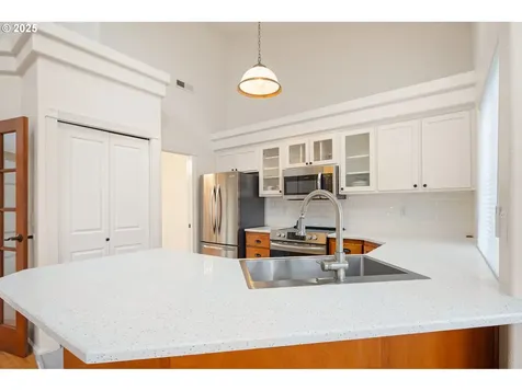 3180 Duck Horn Drive Eugene OR 97404