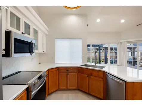 3180 Duck Horn Drive Eugene OR 97404
