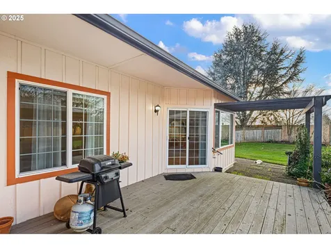 3180 Duck Horn Drive Eugene OR 97404