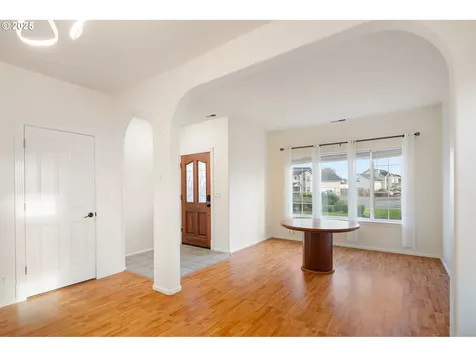 3180 Duck Horn Drive Eugene OR 97404