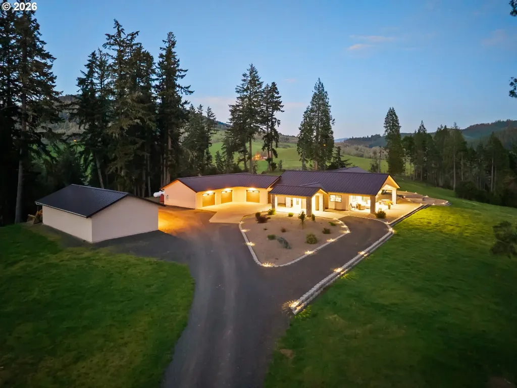 5996 Hayhurst Road Yoncalla OR 97499