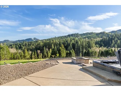 5996 Hayhurst Road Yoncalla OR 97499
