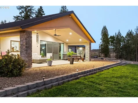5996 Hayhurst Road Yoncalla OR 97499