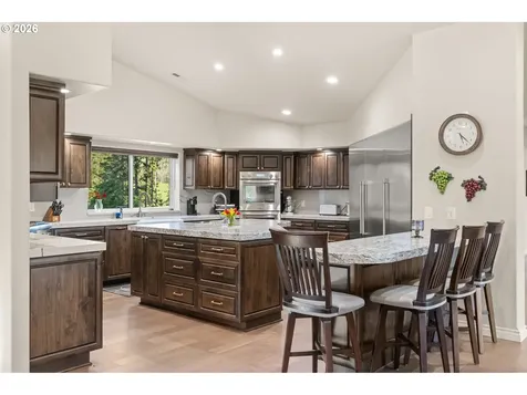 5996 Hayhurst Road Yoncalla OR 97499