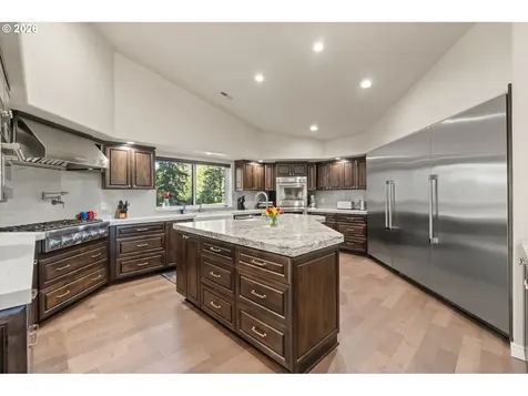 5996 Hayhurst Road Yoncalla OR 97499