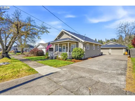 423 S 1st Street Silverton OR 97381