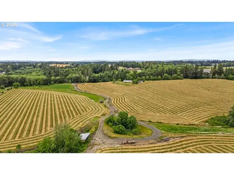32998 S Highway 213 Molalla OR 97038