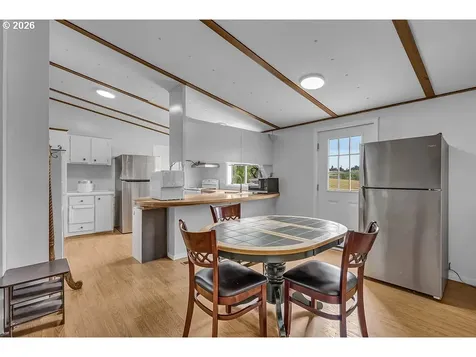 32998 S Highway 213 Molalla OR 97038
