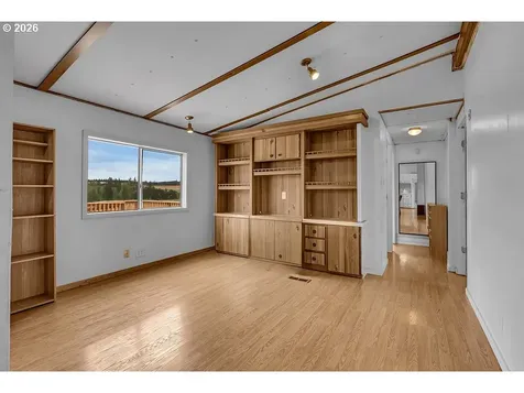 32998 S Highway 213 Molalla OR 97038
