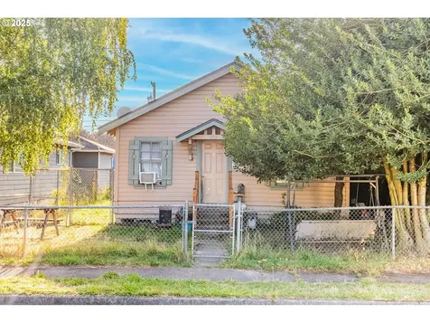 274 27th Avenue Longview WA 98632