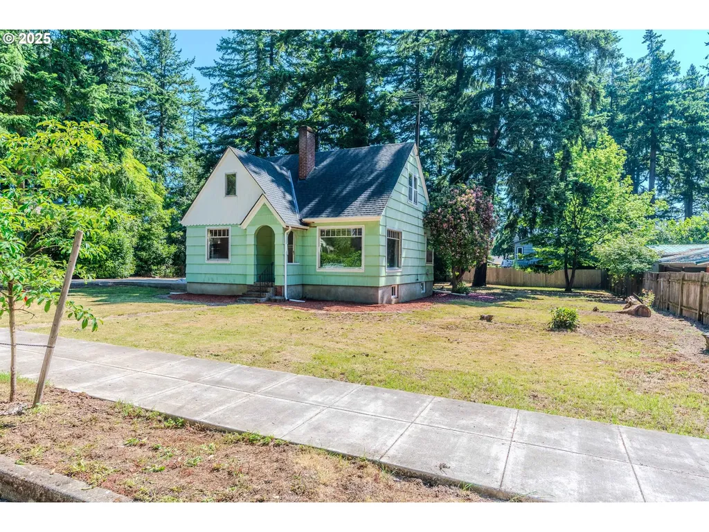 3230 SE 118th Avenue Portland OR 97266