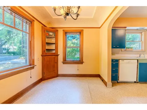 3230 SE 118th Avenue Portland OR 97266