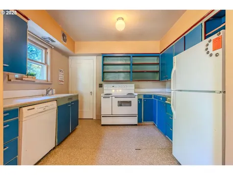 3230 SE 118th Avenue Portland OR 97266