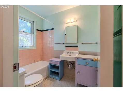3230 SE 118th Avenue Portland OR 97266