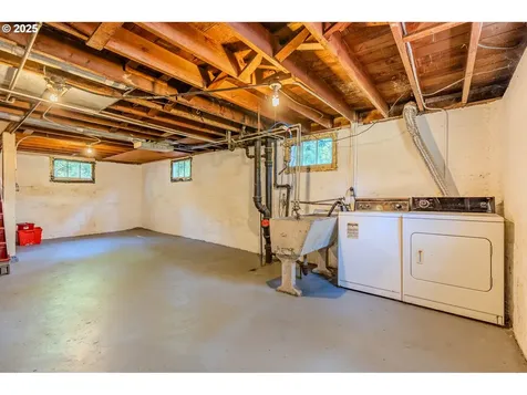 3230 SE 118th Avenue Portland OR 97266