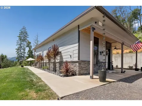 5795 Hubbard Creek Road Umpqua OR 97486