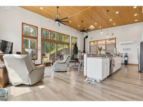 5795 Hubbard Creek Road Umpqua OR 97486