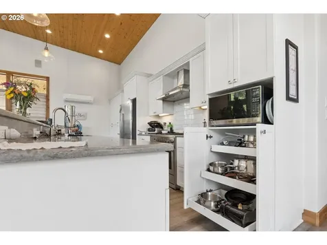 5795 Hubbard Creek Road Umpqua OR 97486