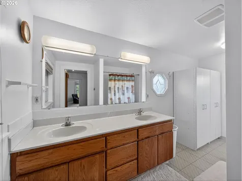1007 NW 78th Street Vancouver WA 98665