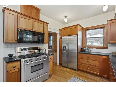 2732 NE 15th Avenue Portland OR 97212