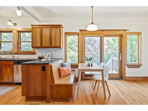 2732 NE 15th Avenue Portland OR 97212