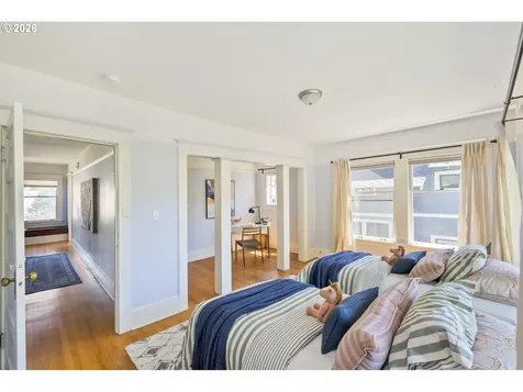2732 NE 15th Avenue Portland OR 97212