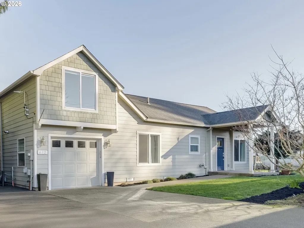 672 S Fir Street Canby OR 97013