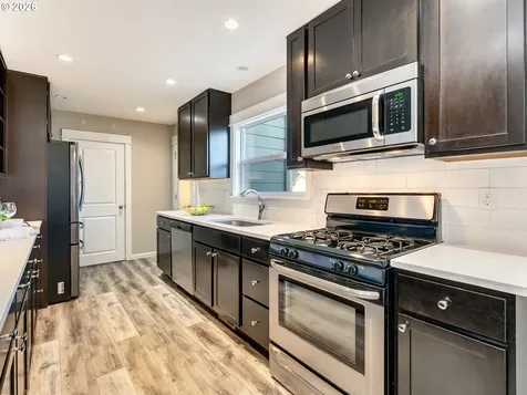 672 S Fir Street Canby OR 97013