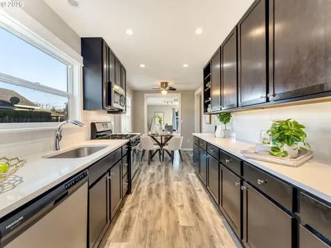 672 S Fir Street Canby OR 97013