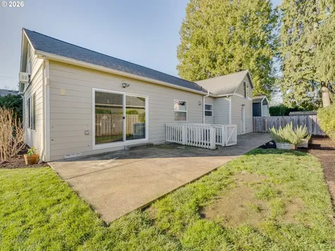 672 S Fir Street Canby OR 97013