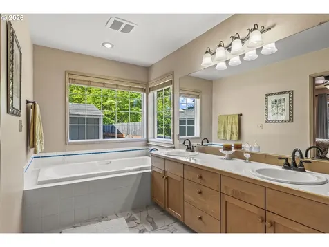 2951 Premiere Place Longview WA 98632