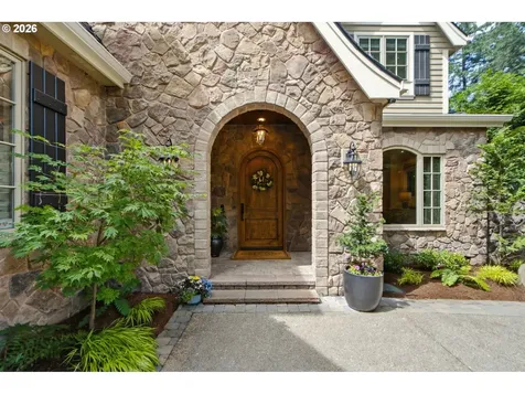1093 Chandler Road Lake Oswego OR 97034