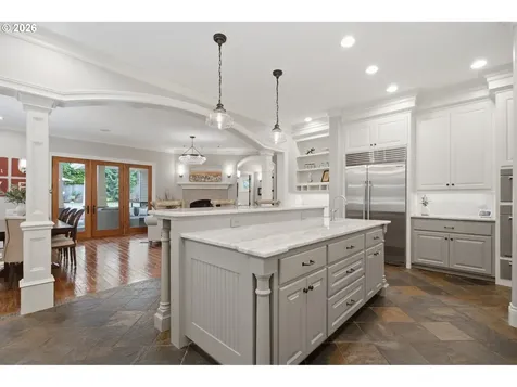1093 Chandler Road Lake Oswego OR 97034