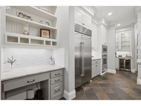 1093 Chandler Road Lake Oswego OR 97034