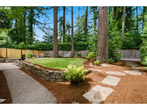 1093 Chandler Road Lake Oswego OR 97034