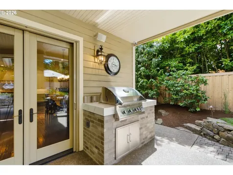 1093 Chandler Road Lake Oswego OR 97034