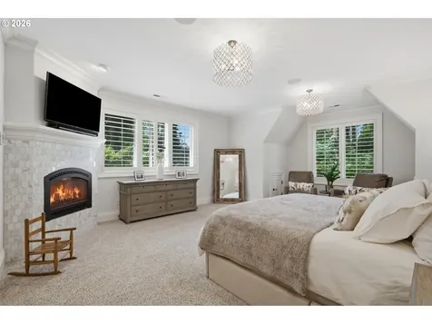 1093 Chandler Road Lake Oswego OR 97034