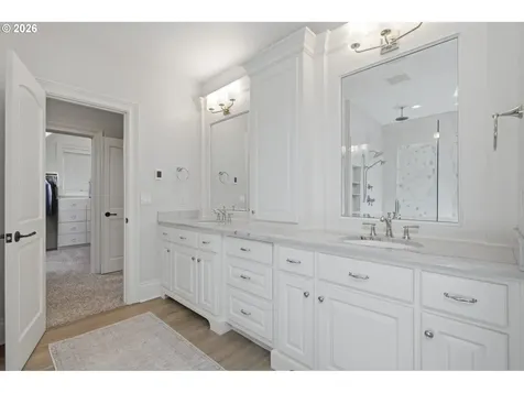 1093 Chandler Road Lake Oswego OR 97034