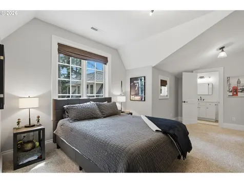 1093 Chandler Road Lake Oswego OR 97034