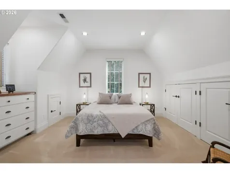 1093 Chandler Road Lake Oswego OR 97034