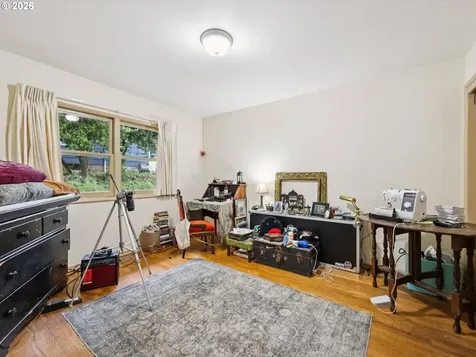 2251 SE 70th Avenue Portland OR 97215