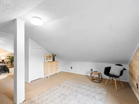 9302 N Allegheny Avenue Portland OR 97203