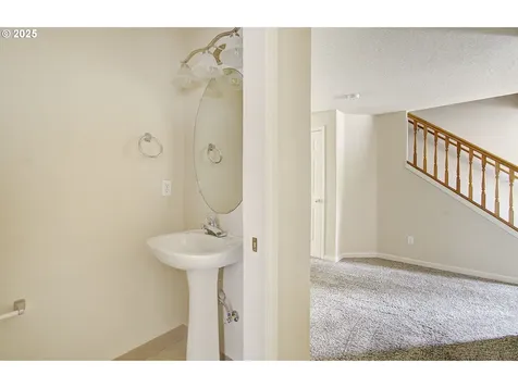 2101 NE 137th Court Vancouver WA 98684