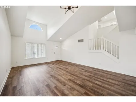 802 N 28th Avenue Cornelius OR 97113