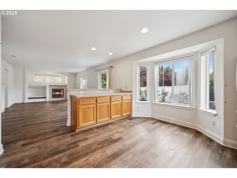 802 N 28th Avenue Cornelius OR 97113