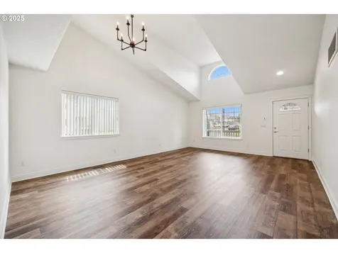 802 N 28th Avenue Cornelius OR 97113